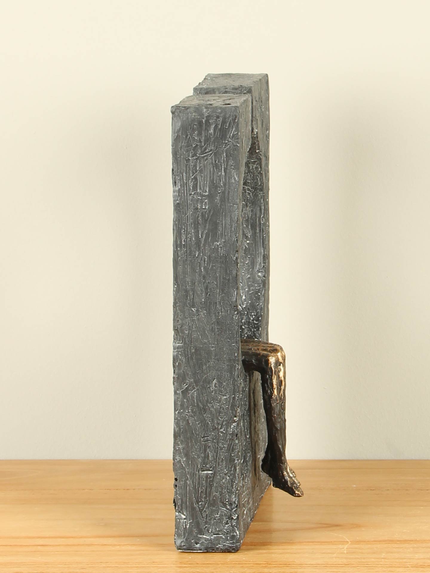 Figur für den Innenbereich - Bronzefarben - Polystone - Gemeinsam träumen - 27x17x8 cm – Bild 4