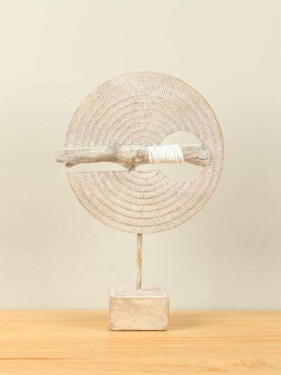 Figur für den Innenbereich – Grau – Kunstharz – Scheibe Ethno – 38x26x9 cm