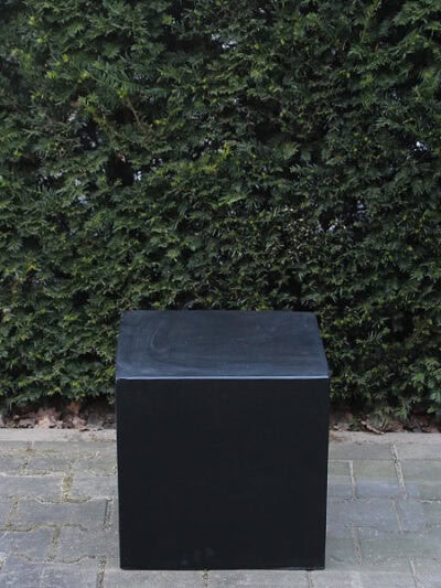 Sockel / Säule – Schwarz – Light Cement – 20x20x20 cm