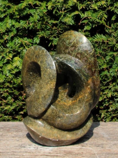 Gartenfigur – Cheetah Jade – Grün – Naturstein – Für immer – 33x21x19 cm