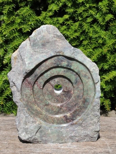 Gartenfigur – Kobaltsteen – Grün – Naturstein – Twister Nr. 2 – 42x30x7 cm