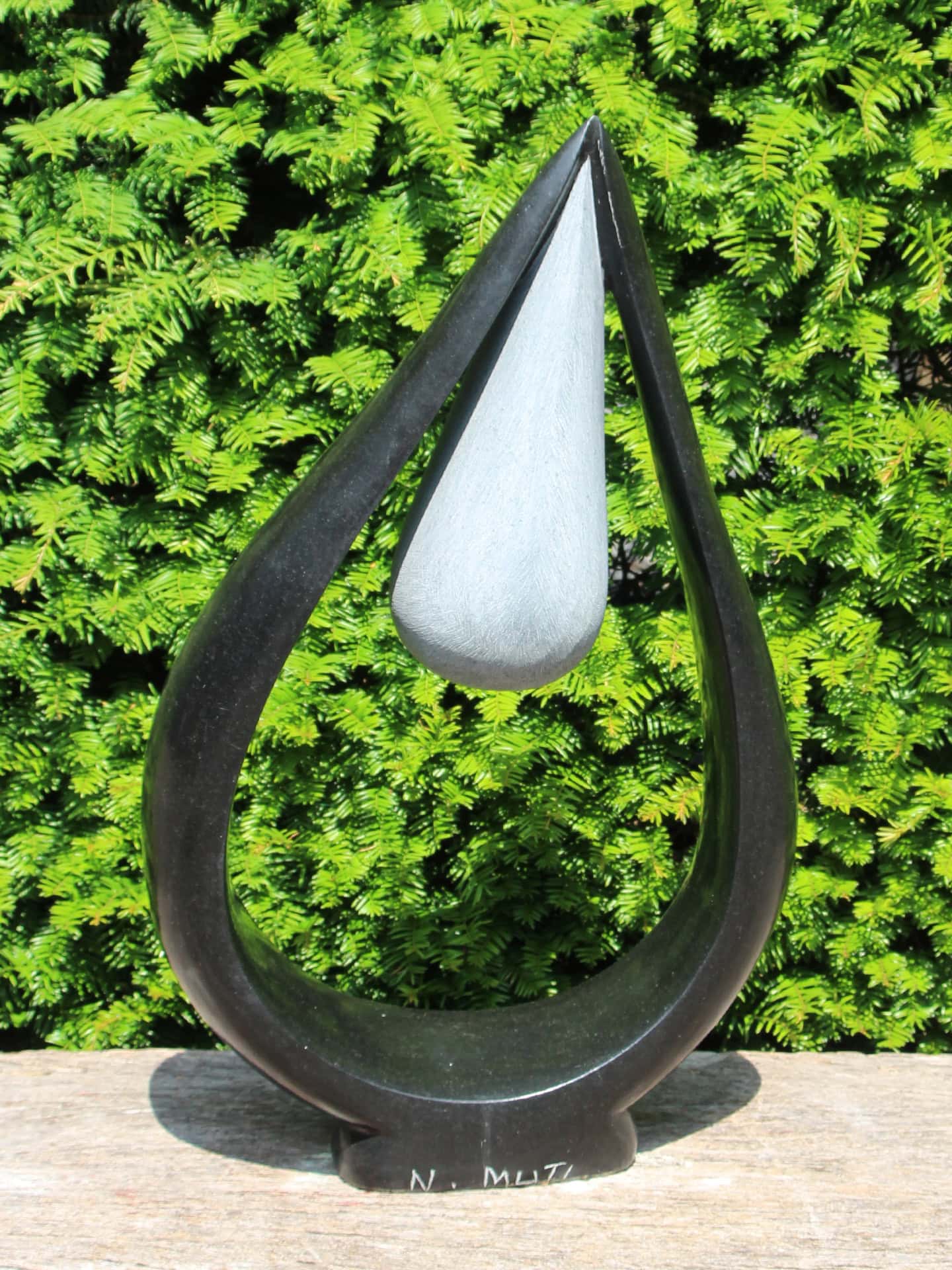 Gartenfigur - Springsteen - Schwarz - Naturstein - Perle - 66x40x14 cm – Bild 3