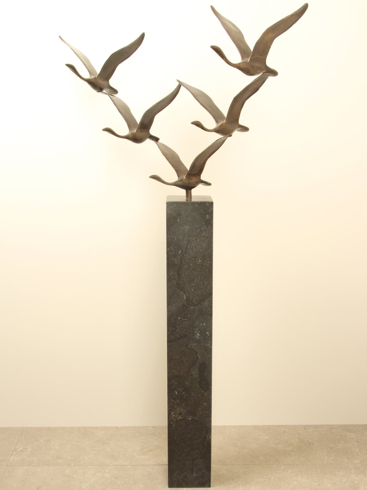 Skulptur für drinnen oder draußen - Bronze - 5 Schwäne - 60x69x28 cm – Bild 9