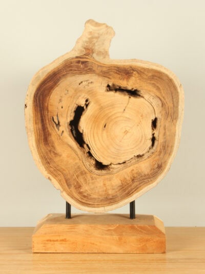 Holzdekoration auf Ständer – Hellbraun – Teakholz – Dekoration auf Ständer JT/HP-97 – 42x28x15 cm