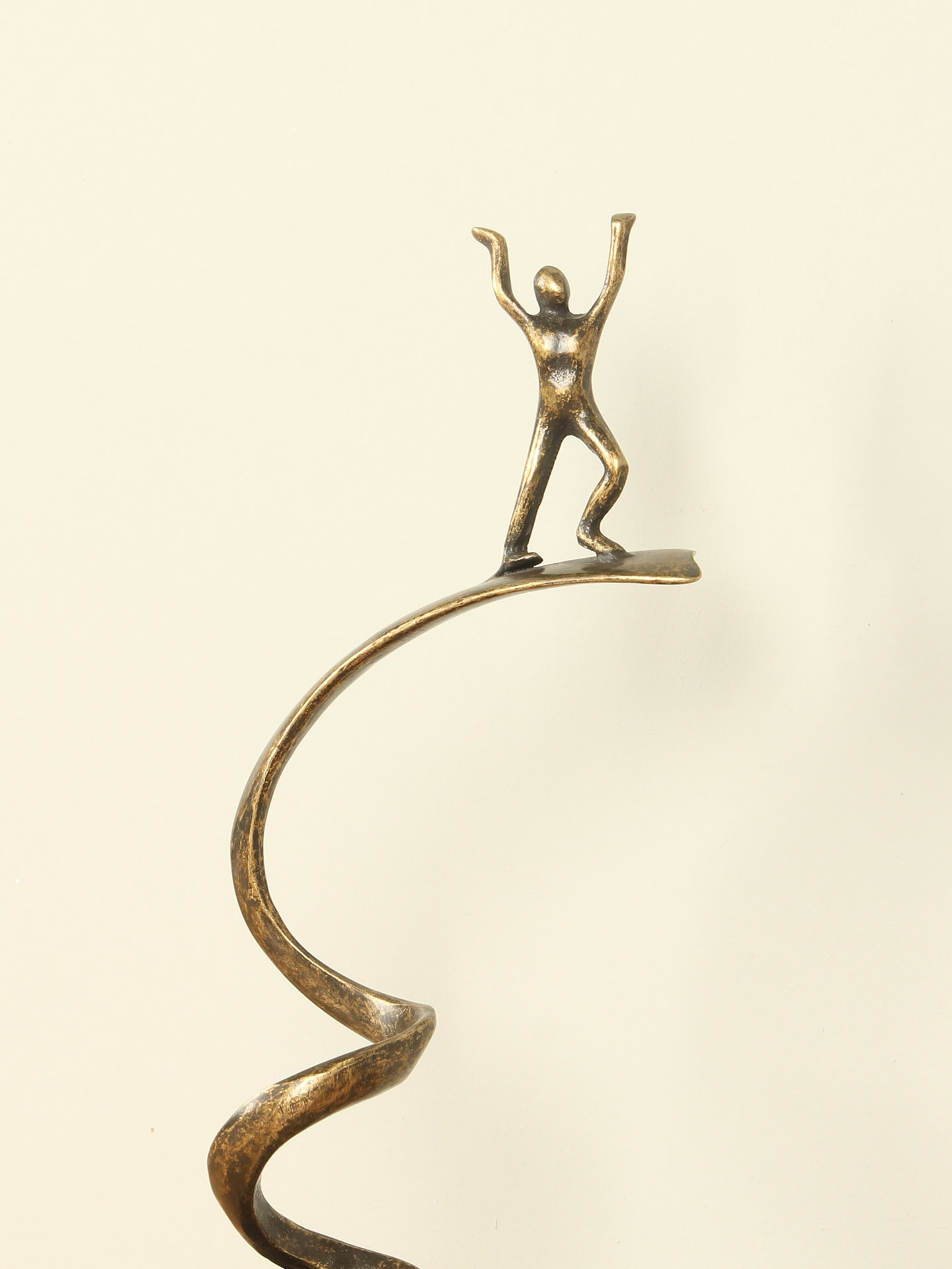 Skulptur für drinnen oder draußen - Bronze - Der Eroberer - 33x13x8 cm – Bild 5